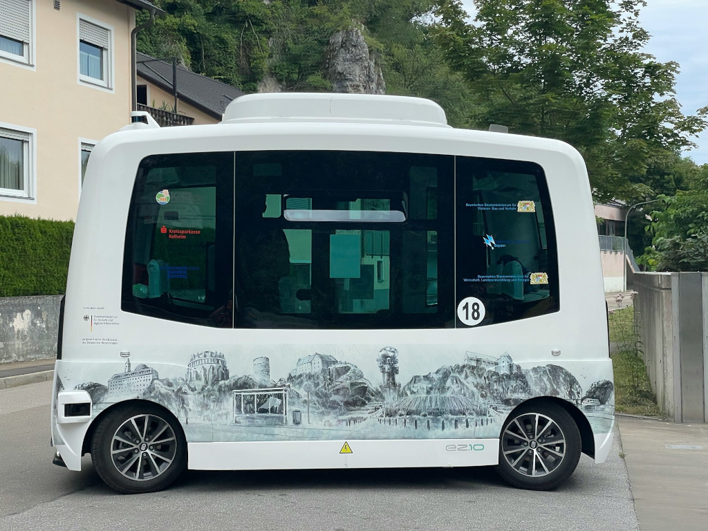autonomous electric vehicles - robo taxis